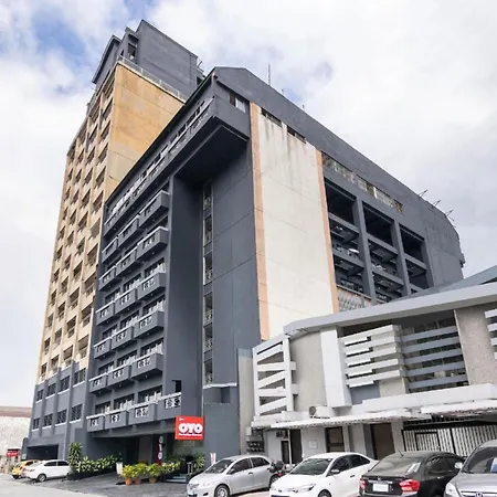 Oyo 115 Northridge Mansions Hotel